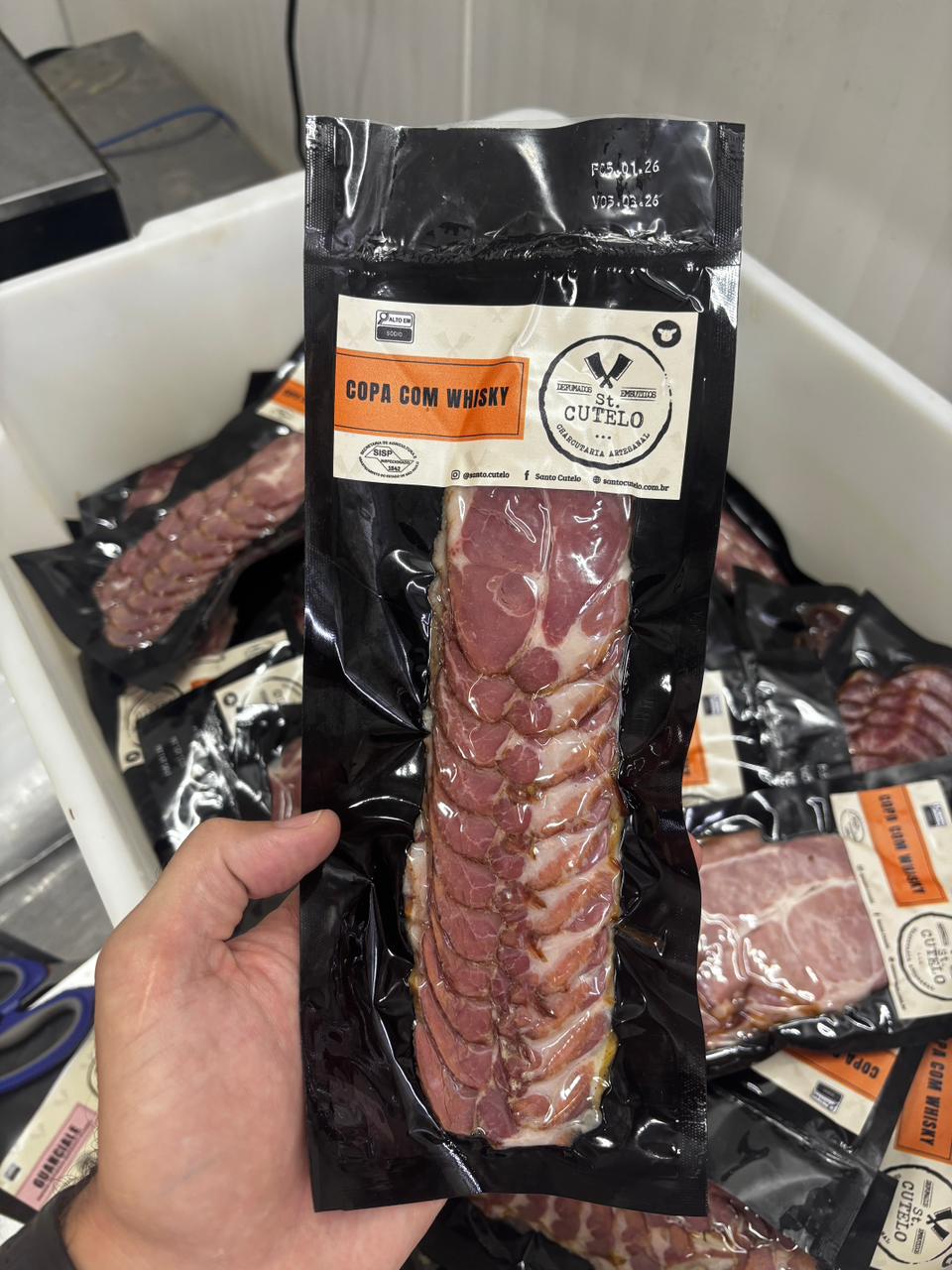 Copa Defumada com Whisky Fatiada Santo Cutelo 120g: A Fusão Perfeita de Tradição e Inovação